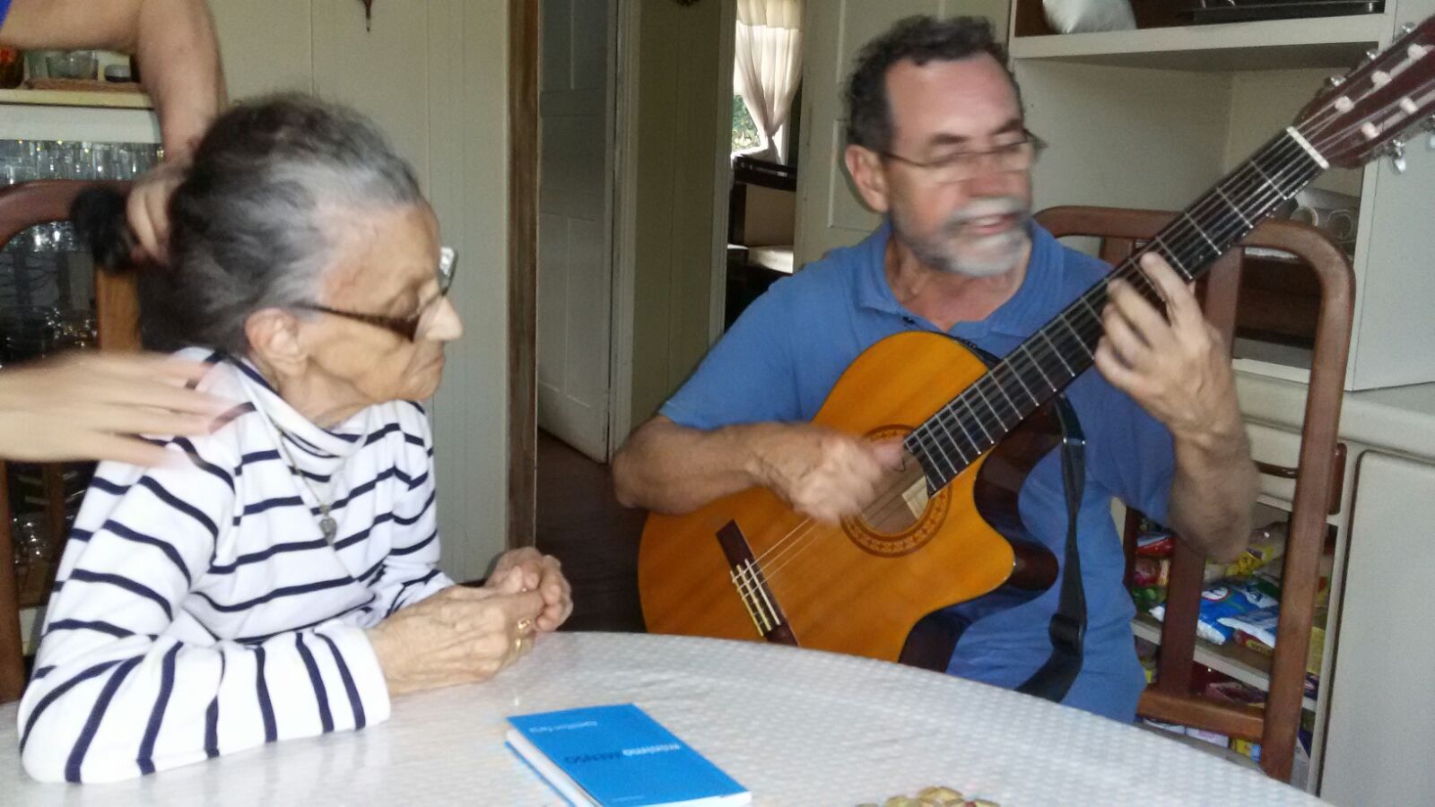 Entrega de livros Casa da Francinha, 2015