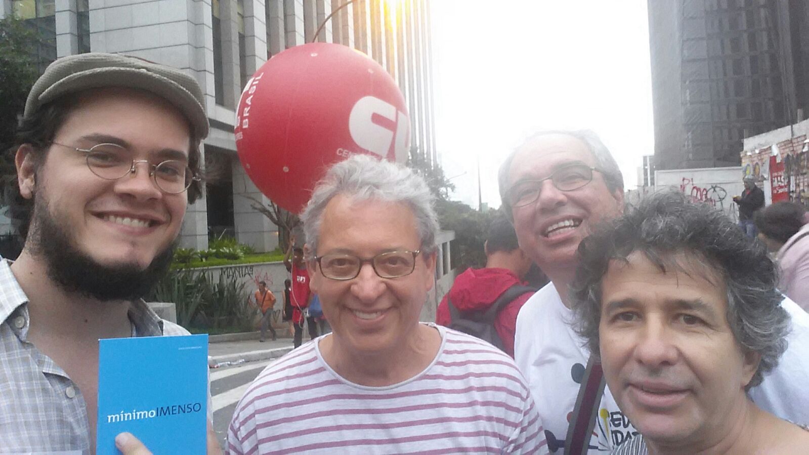 Lançamento mínimoIMENSO, Av. Paulista, 2016